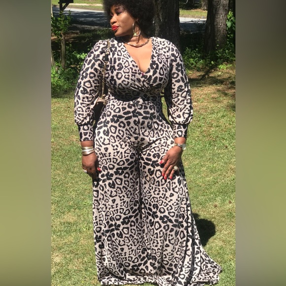 Leopard print wide leg jumpsuit - Picture 5 of 8
